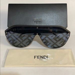 Fendi Fabulous Black Men Sunglasses
